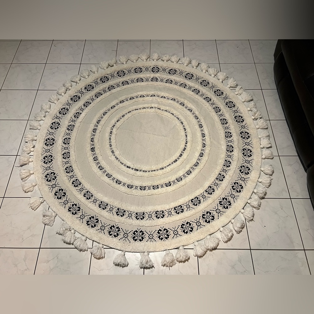 Wilcott Weaves’ Circular Quay rug - Picture 3 of 7
